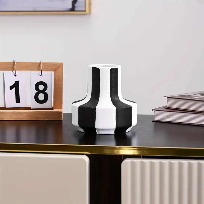 Creative Stripe Vase Black and - Propagation Station Vase avis et prix